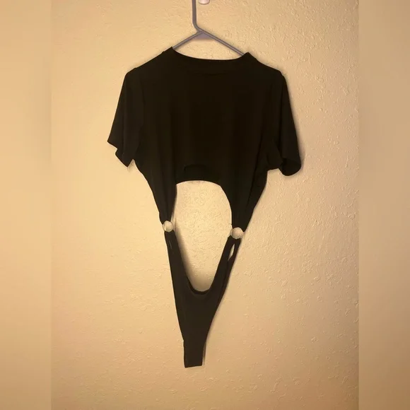 New listing Crop bodysuit - Picture 2 of 2